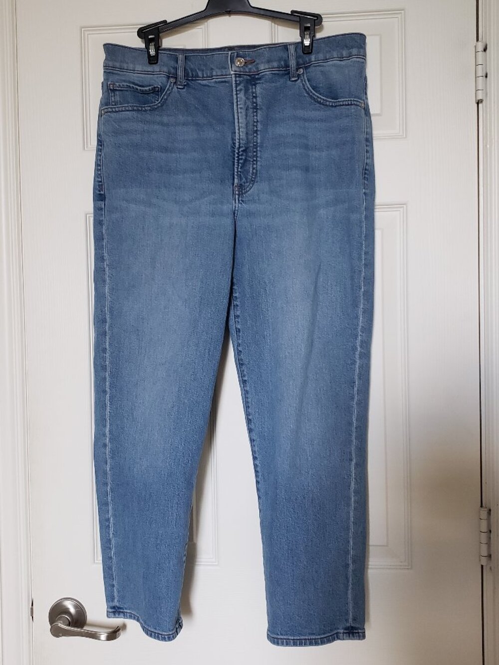 Express Women's Super High Rise Mom Jeans - Size 14 - EUC